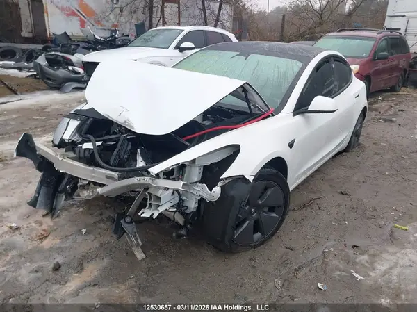 5YJ3E1EB1NF175977 2022 TESLA MODEL 3 - Image 2