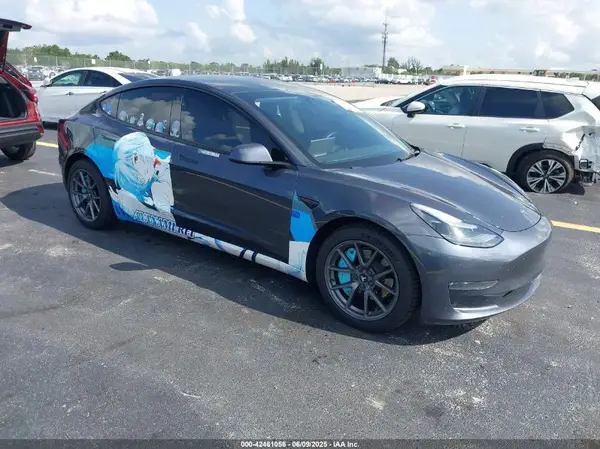 5YJ3E1EB1NF176739 2022 TESLA MODEL 3 - Image 1
