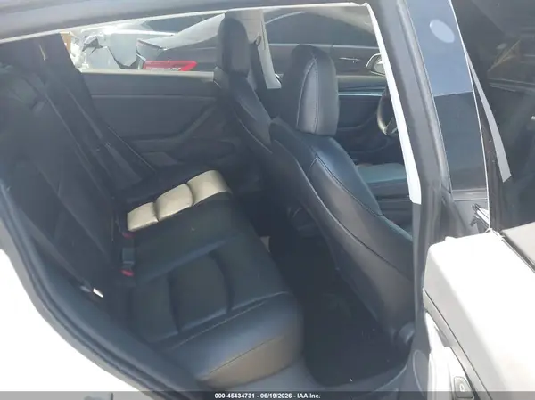 5YJ3E1EB1NF179933 2022 TESLA MODEL 3 - Image 8
