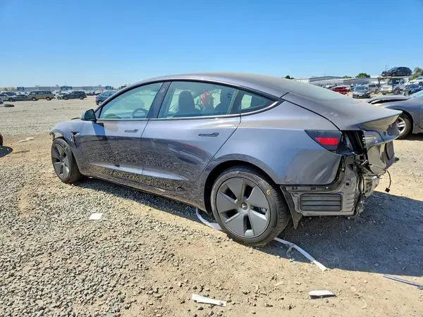 5YJ3E1EB1NF180094 2022 TESLA MODEL 3 - Image 2