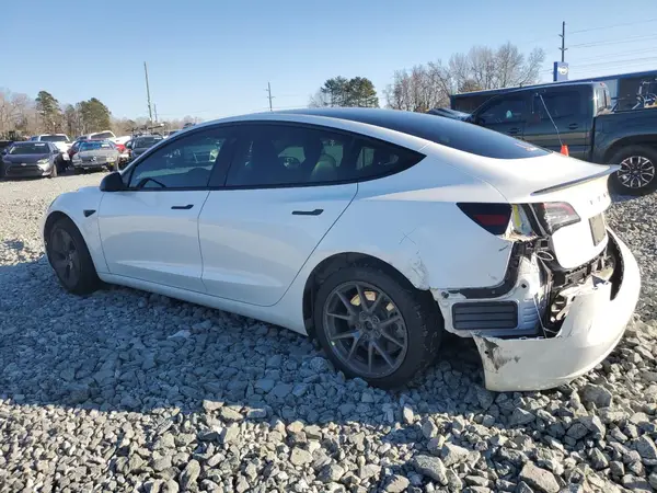 5YJ3E1EB1NF183044 2022 TESLA MODEL 3 - Image 2