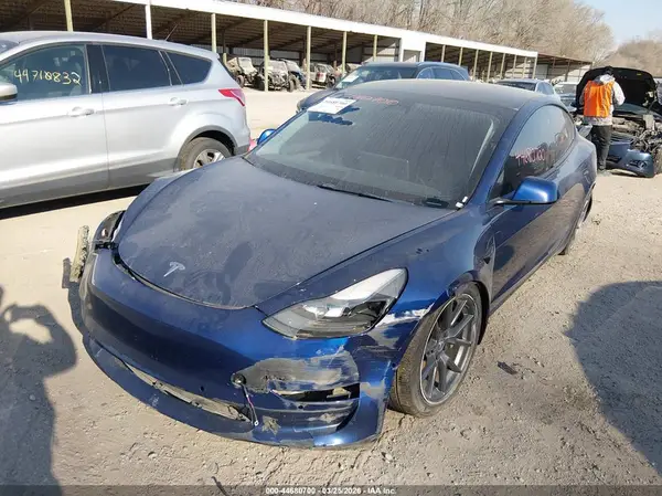 5YJ3E1EB1NF184680 2022 TESLA MODEL 3 - Image 2