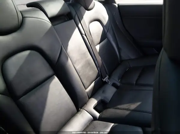 5YJ3E1EB1NF184680 2022 TESLA MODEL 3 - Image 8