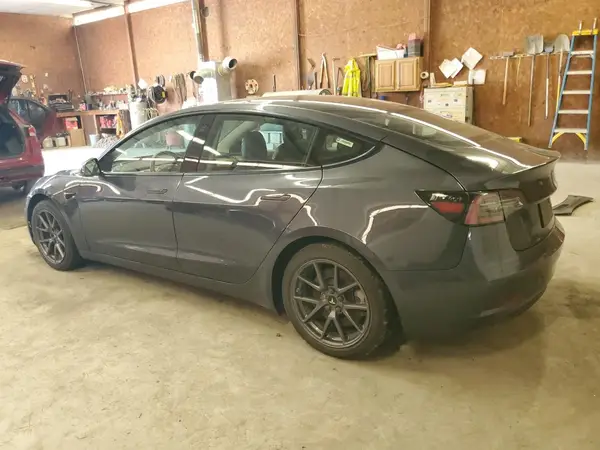 5YJ3E1EB1NF184999 2022 TESLA MODEL 3 - Image 2