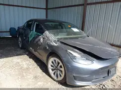 5YJ3E1EB1NF186090 2022 TESLA MODEL 3