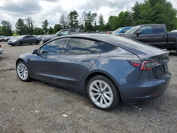 5YJ3E1EB1NF187045 2022 TESLA MODEL 3 - Image 2