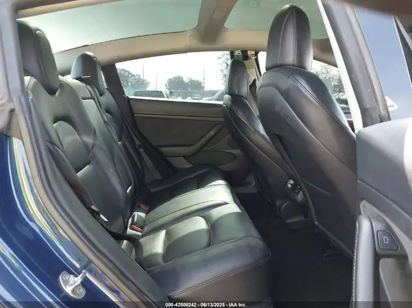 5YJ3E1EB1NF189698 2022 TESLA MODEL 3 - Image 8