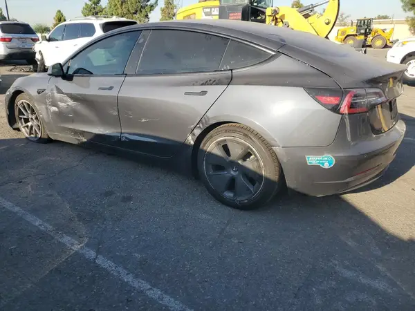 5YJ3E1EB1NF192200 2022 TESLA MODEL 3 - Image 2