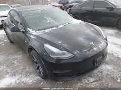 5YJ3E1EB1NF198417 2022 TESLA MODEL 3