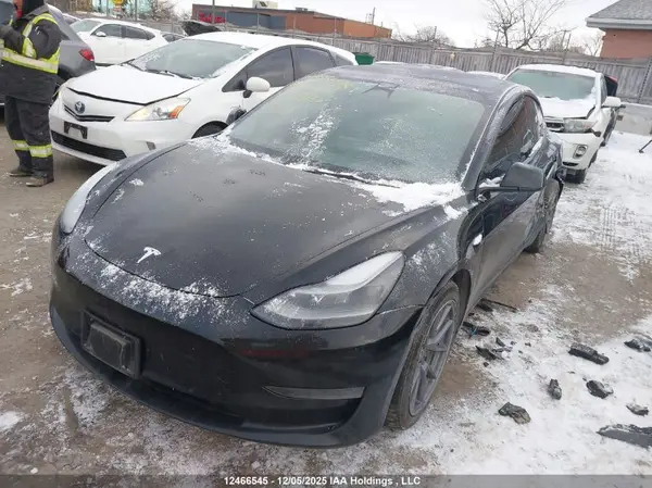 5YJ3E1EB1NF198417 2022 TESLA MODEL 3 - Image 2