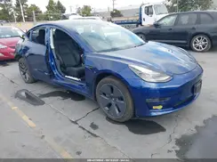 5YJ3E1EB1NF198692 2022 TESLA MODEL 3