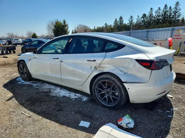 5YJ3E1EB1NF201798 2022 TESLA MODEL 3 - Image 2
