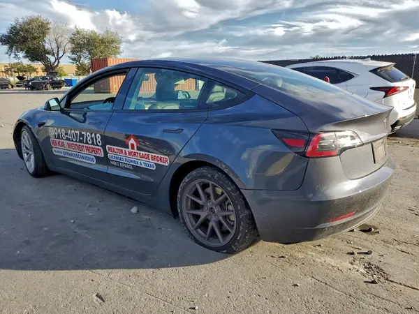 5YJ3E1EB1NF201817 2022 TESLA MODEL 3 - Image 2