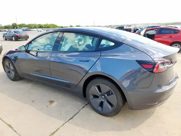 5YJ3E1EB1NF202711 2022 TESLA MODEL 3 - Image 2