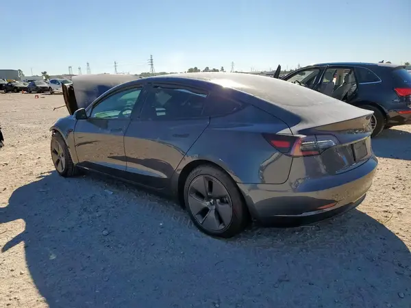 5YJ3E1EB1NF233912 2022 TESLA MODEL 3 - Image 2