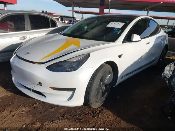 5YJ3E1EB1NF236969 2022 TESLA MODEL 3 - Image 2