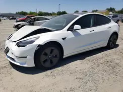 5YJ3E1EB1NF237555 2022 TESLA MODEL 3