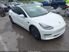 5YJ3E1EB1NF243582 2022 TESLA MODEL 3