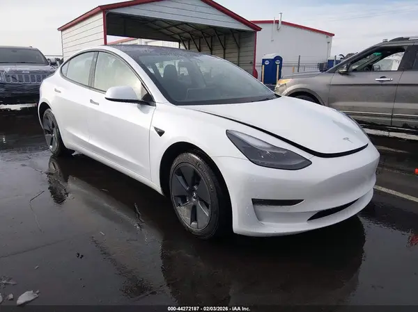 5YJ3E1EB1NF246305 2022 TESLA MODEL 3 - Image 1
