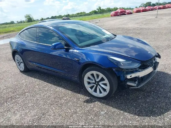 5YJ3E1EB1NF251505 2022 TESLA MODEL 3 - Image 1
