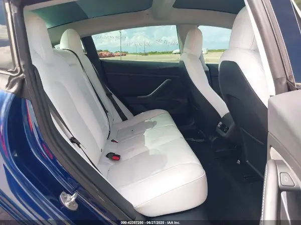 5YJ3E1EB1NF251505 2022 TESLA MODEL 3 - Image 8