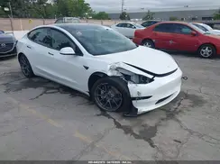 5YJ3E1EB1NF257272 2022 TESLA MODEL 3
