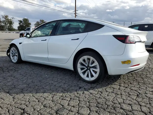 5YJ3E1EB1NF259099 2022 TESLA MODEL 3 - Image 2