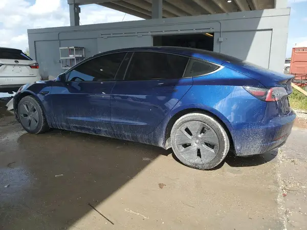 5YJ3E1EB1NF259992 2022 TESLA MODEL 3 - Image 2