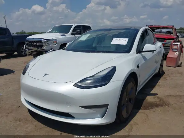5YJ3E1EB1NF264366 2022 TESLA MODEL 3 - Image 2