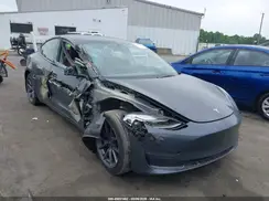 5YJ3E1EB1NF264464 2022 TESLA MODEL 3