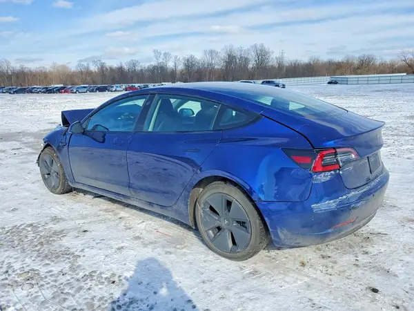 5YJ3E1EB1NF265209 2022 TESLA MODEL 3 - Image 2