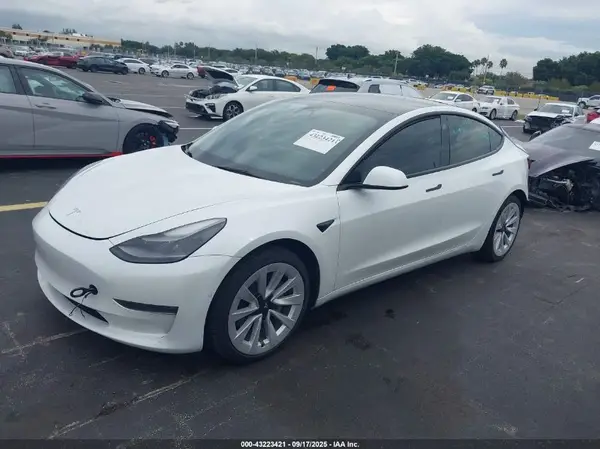 5YJ3E1EB1NF265453 2022 TESLA MODEL 3 - Image 2