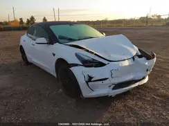 5YJ3E1EB1NF271138 2022 TESLA MODEL 3