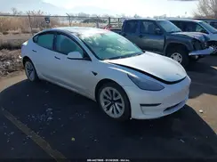 5YJ3E1EB1NF272077 2022 TESLA MODEL 3