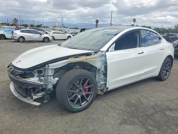 5YJ3E1EB1NF274069 2022 TESLA MODEL 3 - Image 1