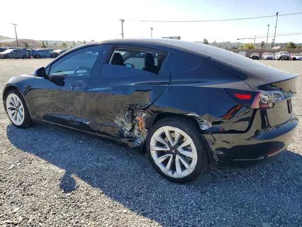 5YJ3E1EB1NF275061 2022 TESLA MODEL 3 - Image 2