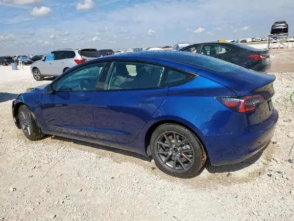5YJ3E1EB1NF288442 2022 TESLA MODEL 3 - Image 2