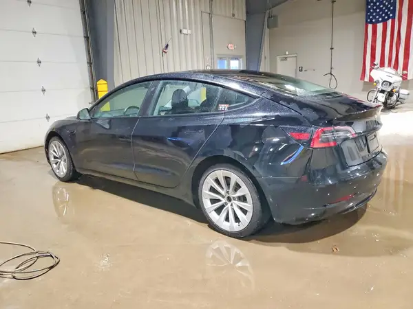5YJ3E1EB1NF288957 2022 TESLA MODEL 3 - Image 2