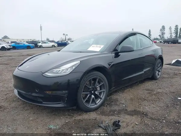5YJ3E1EB1NF298419 2022 TESLA MODEL 3 - Image 2
