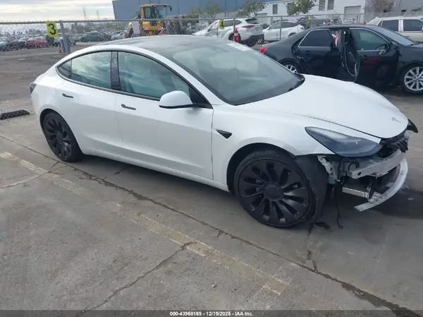 5YJ3E1EB1NF310245 2022 TESLA MODEL 3 - Image 1