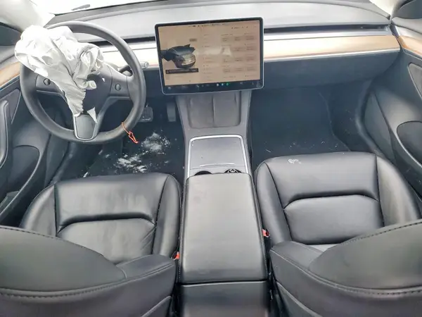 5YJ3E1EB1NF311105 2022 TESLA MODEL 3 - Image 8