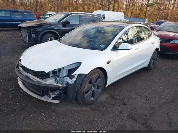 5YJ3E1EB1NF326901 2022 TESLA MODEL 3 - Image 2