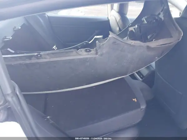 5YJ3E1EB1NF326901 2022 TESLA MODEL 3 - Image 8