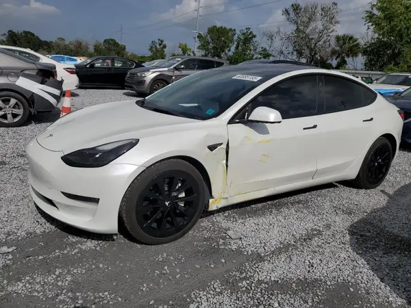 5YJ3E1EB1NF327790 2022 TESLA MODEL 3 - Image 1