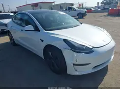 5YJ3E1EB1NF332200 2022 TESLA MODEL 3