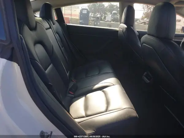 5YJ3E1EB1NF332200 2022 TESLA MODEL 3 - Image 8