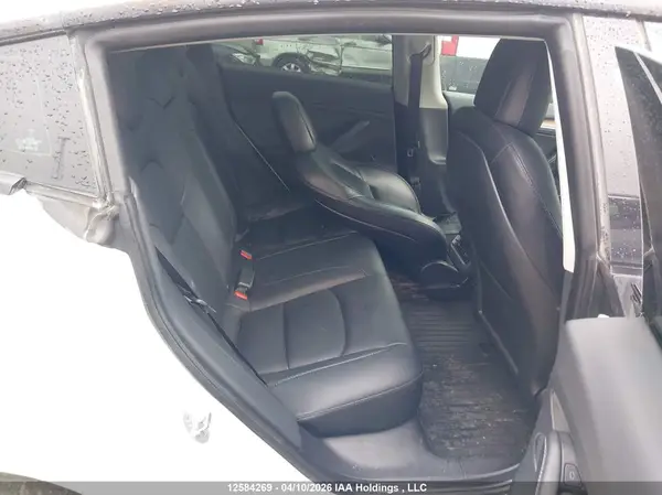 5YJ3E1EB1NF334013 2022 TESLA MODEL 3 - Image 8