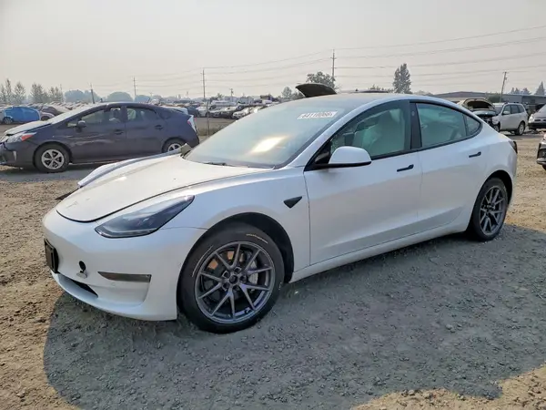 5YJ3E1EB1NF343164 2022 TESLA MODEL 3 - Image 1