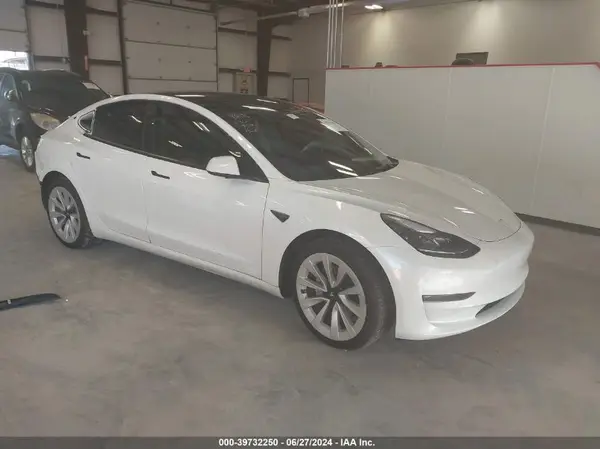 5YJ3E1EB1NF360367 2022 TESLA MODEL 3 - Image 1