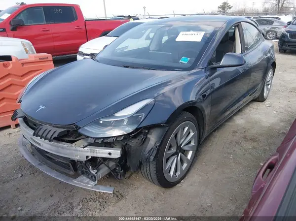 5YJ3E1EB1NF360515 2022 TESLA MODEL 3 - Image 2